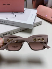 LOGO CAT EYE SUNGLASSES 513003 IN NUDE ACETATE