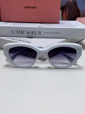 LOGO CAT EYE SUNGLASSES 513007 IN WHITE ACETATE WAVY FRAME