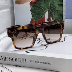 RUNWAY SQUARE SUNGLASSES 513009 IN HAVANA ACETATE