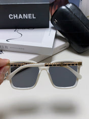 SQUARE SUNGLASSES 632885 IN WHITE ACETATE