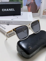 SQUARE SUNGLASSES 632885 IN WHITE ACETATE