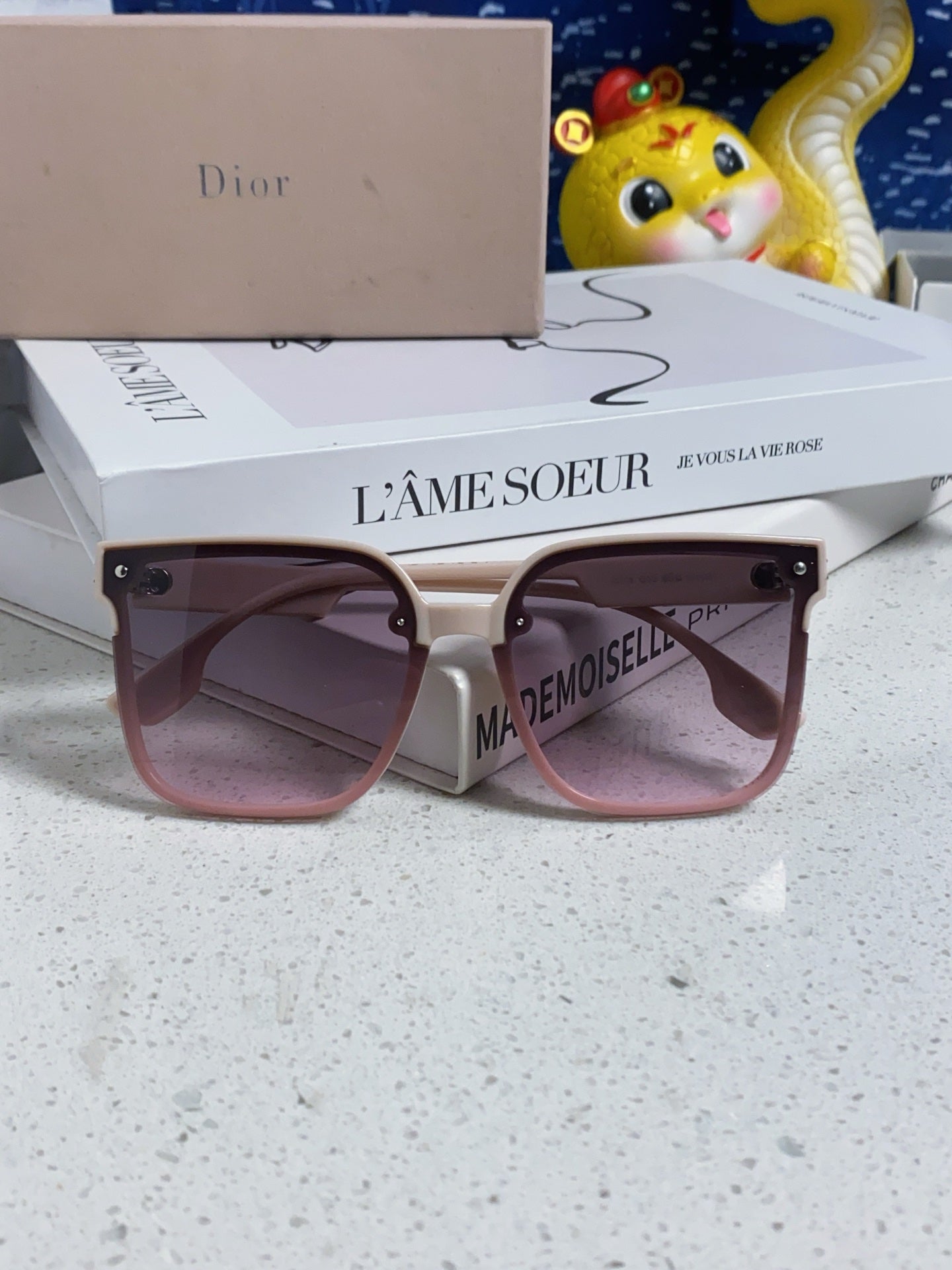 MONTAIGNE SUNGLASS 560859 IN BEIGE ACETATE PINK SMOKE LENSES