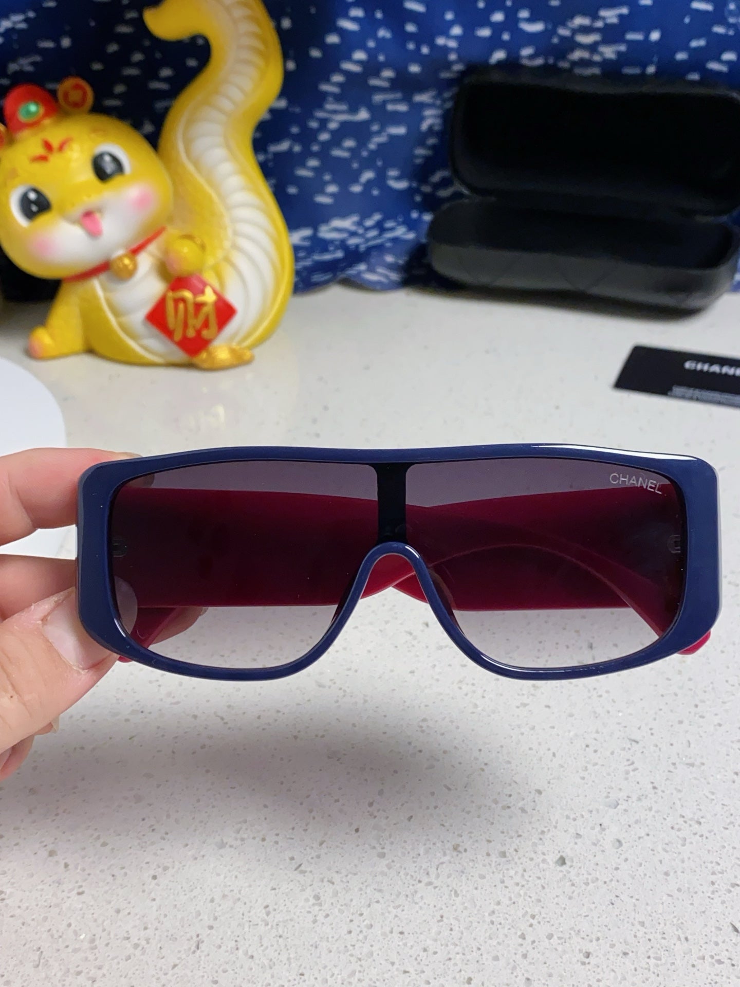 SQUARE SUNGLASSES 641780 IN BLUE ACETATE PINK FRAME