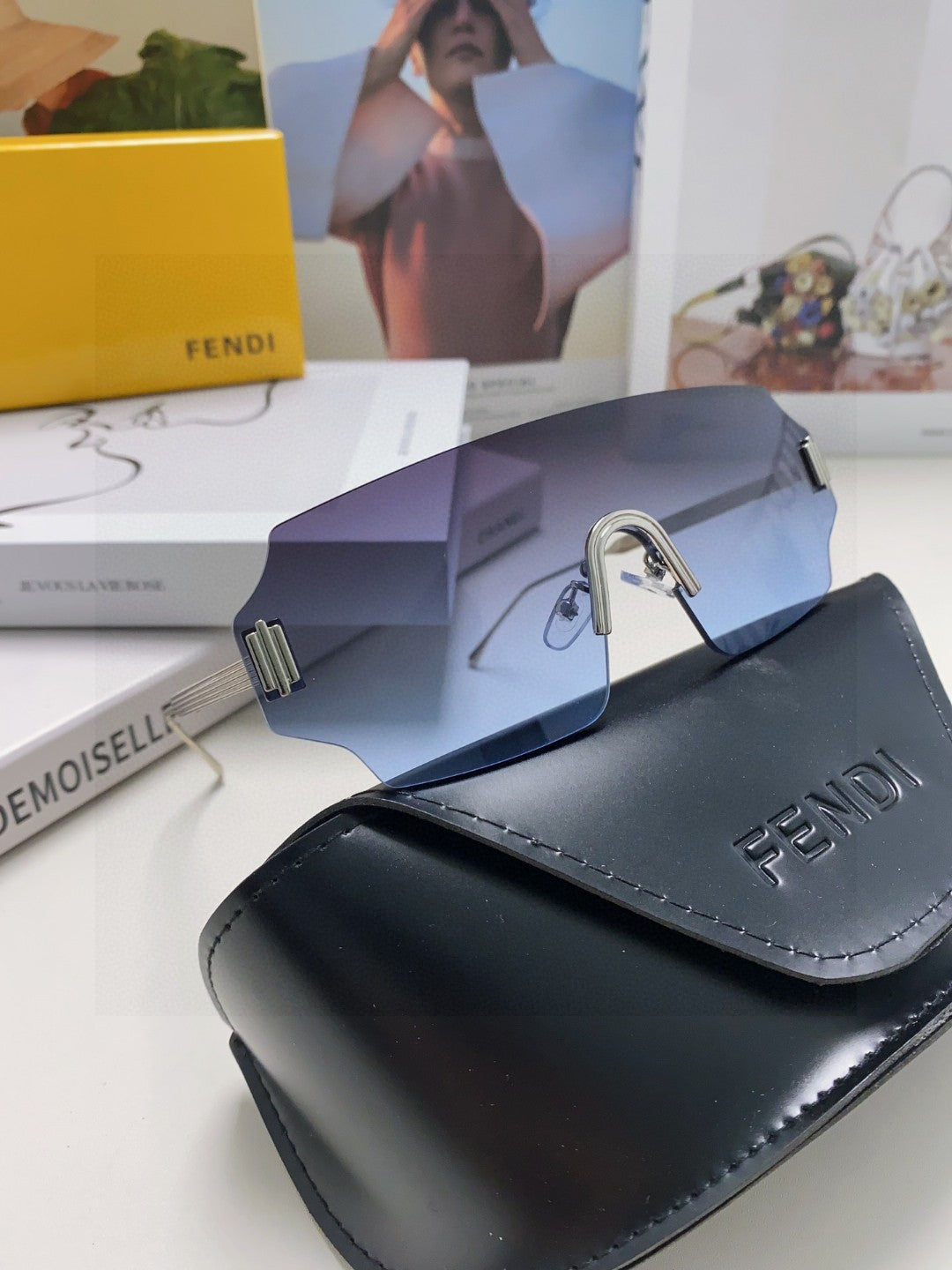 ANGULAR VISOR SUNGLASSES 575795 IN METAL