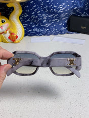 TRIOMPHE SQUARE SUNGLASS 566740 IN MARBLED EFFECT ACETATE