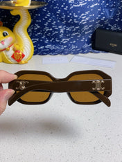 TRIOMPHE SQUARE SUNGLASS 566742 IN CAMEL ACETATE