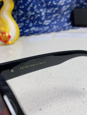 TRIOMPHE SQUARE SUNGLASS  566743 IN BLACK ACETATE GRADIENT SMOKE LENSES