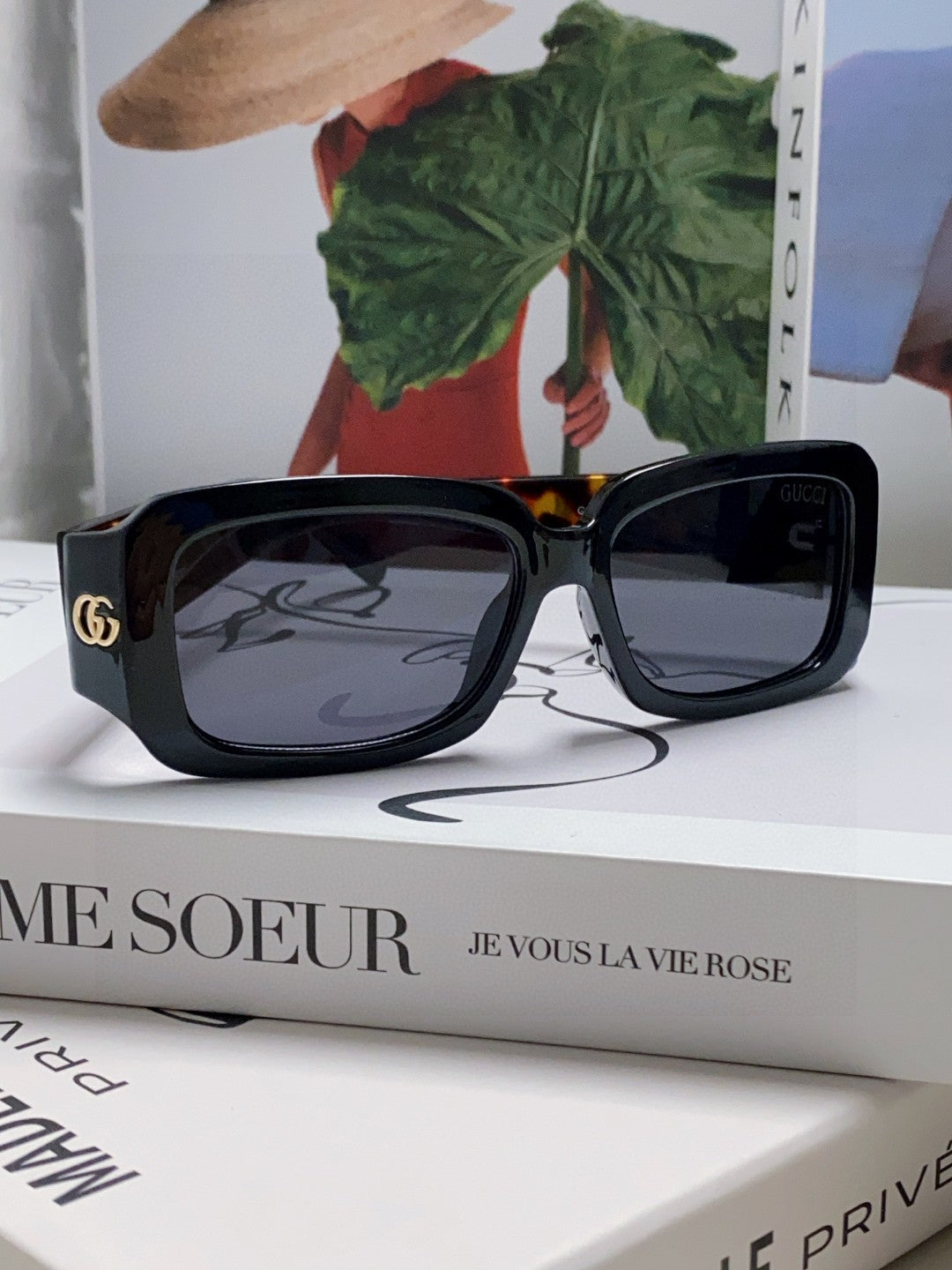 RECTANGULAR FRAME SUNGLASSES 570237 IN ACETATE