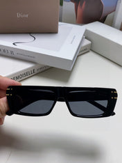 SIGNATURE SUNGLASS 571588 IN BLACK ACETATE