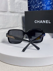 SQUARE SUNGLASSES 638932 IN BLACK ACETATE