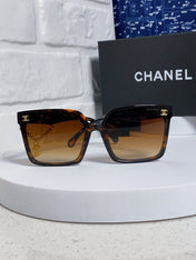 SQUARE SUNGLASSES 641809 IN HAVANA ACETATE GOLD CHAIN