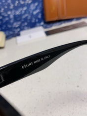 SQUARE SUNGLASS 575840 IN BLACK ACETATE GREEN LENSES