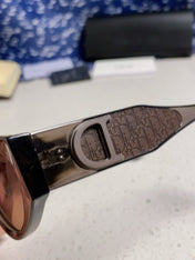 MONTAIGNE SUNGLASS 578112 IN BROWN ACETATE