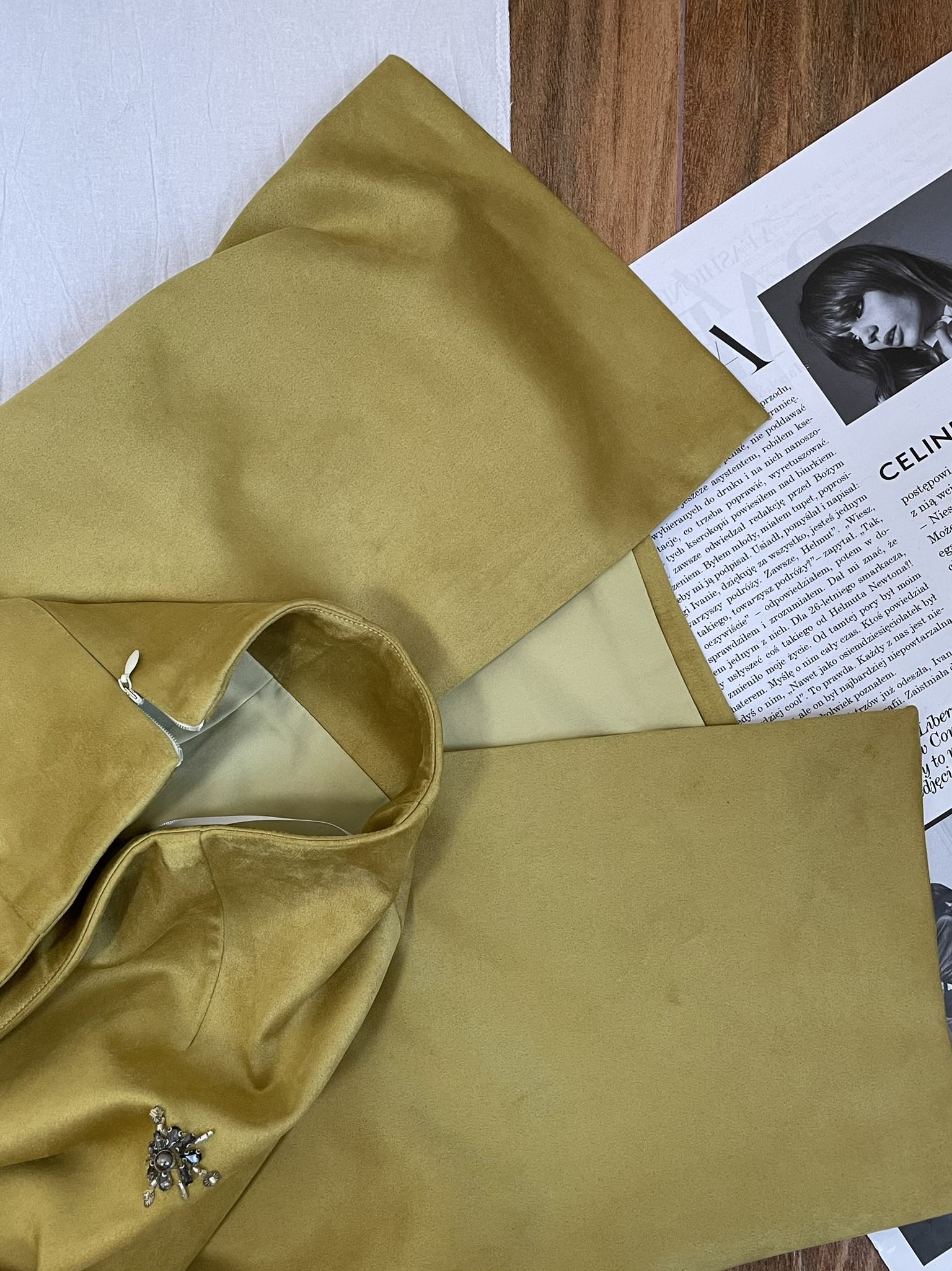 PRADA 25S SUEDE MIDI SKIRT 561