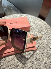 LOGO SQUARE SUNGLASSES 512015 IN WHITE ACETATE