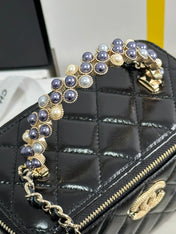 VANITY CASE 18 IN BLACK SHINY LAMBSKIN WITH PEARL HANDLE