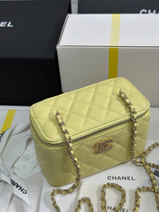 VANITY CASE 17 CRYSTAL STUDDED LOGO IN YELLOW CALFSKIN GOLD HARDWARE