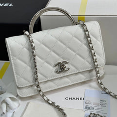 FLAP BAG WITH SILVER-TONE HANDLE 19 IN WHITE CAVIAR SKIN