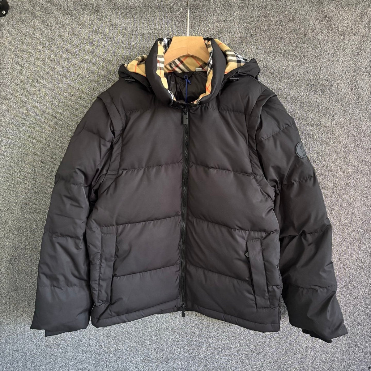 BURBERRY 25S DOWN JACKET 332