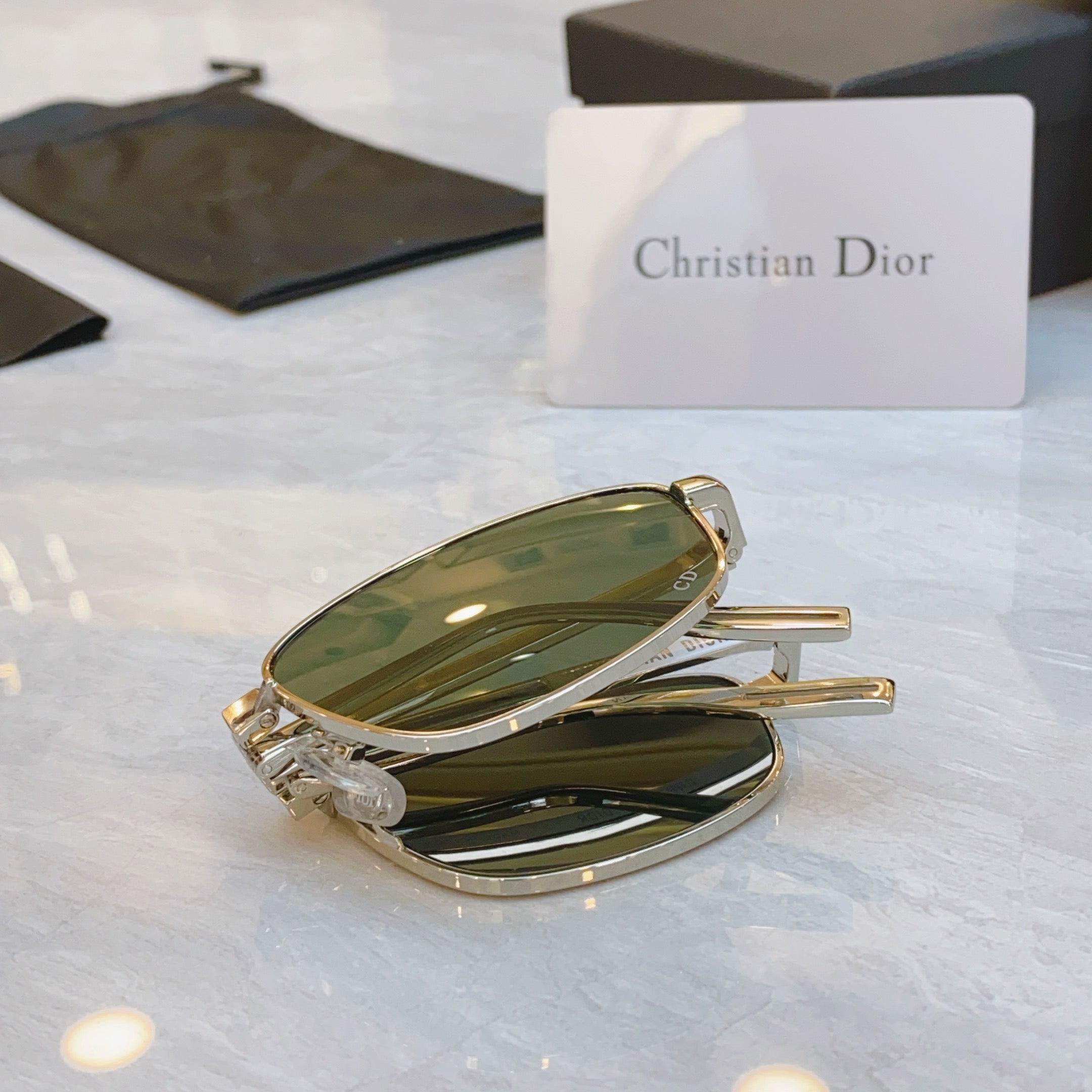 FOLDABLE SUNGLASS DIOR90A1U IN METAL