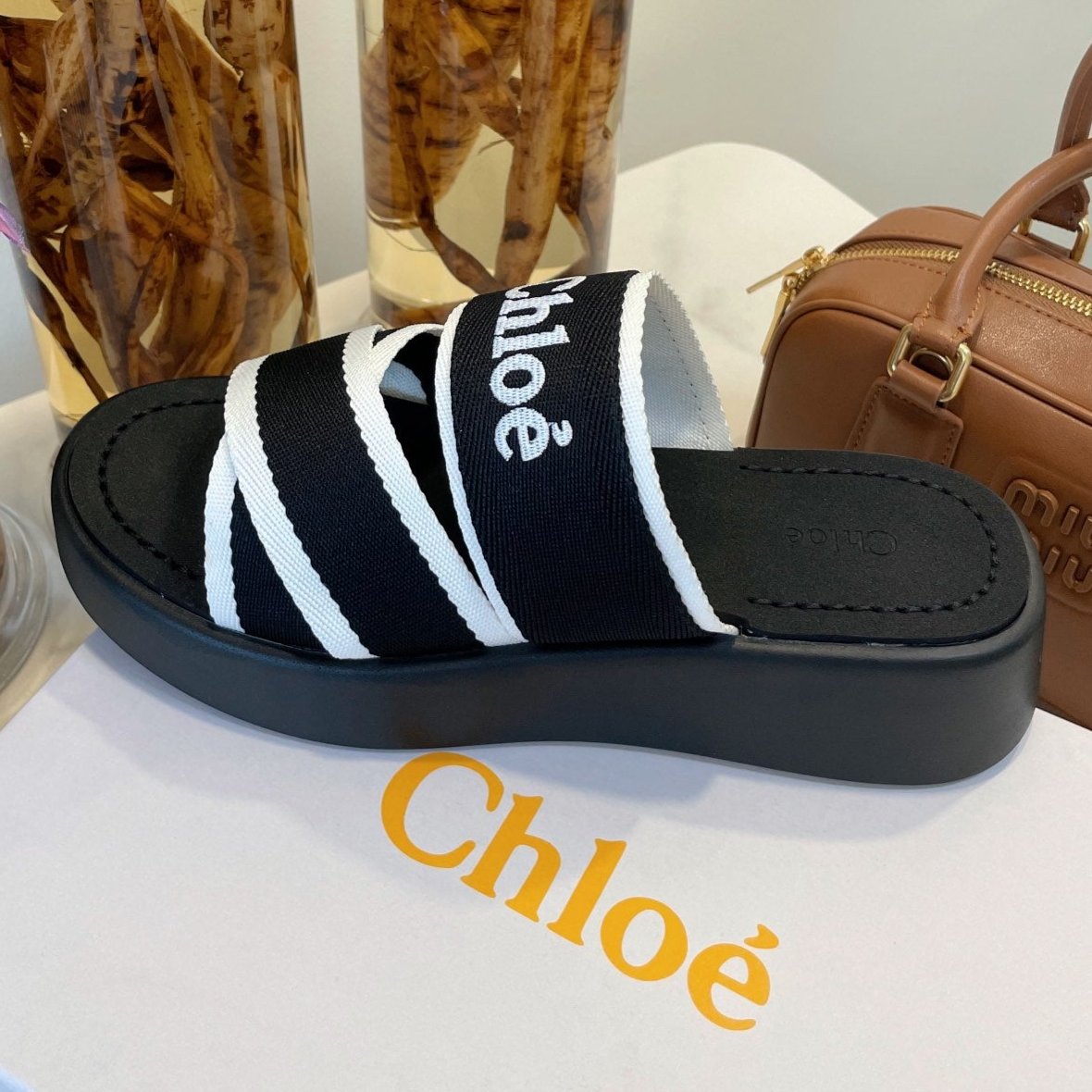 WOODY WEDGE SANDALS IN BLACK MIX WHITE CANVAS WITH RUBBER SOLE