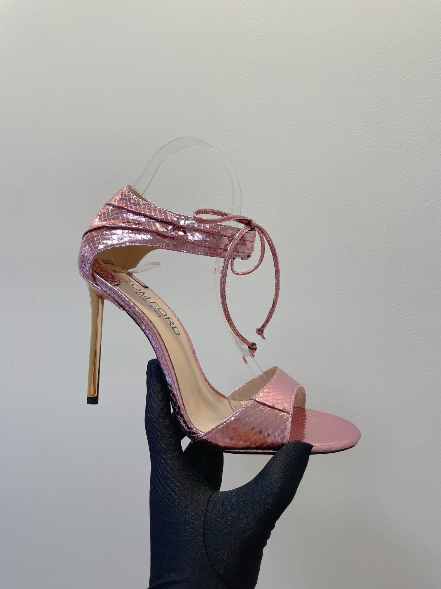 TOM FORD 26S HIGH HEEL SANDALS IN LIGHT METALLIC PINK SNAKESKIN CALFSKIN