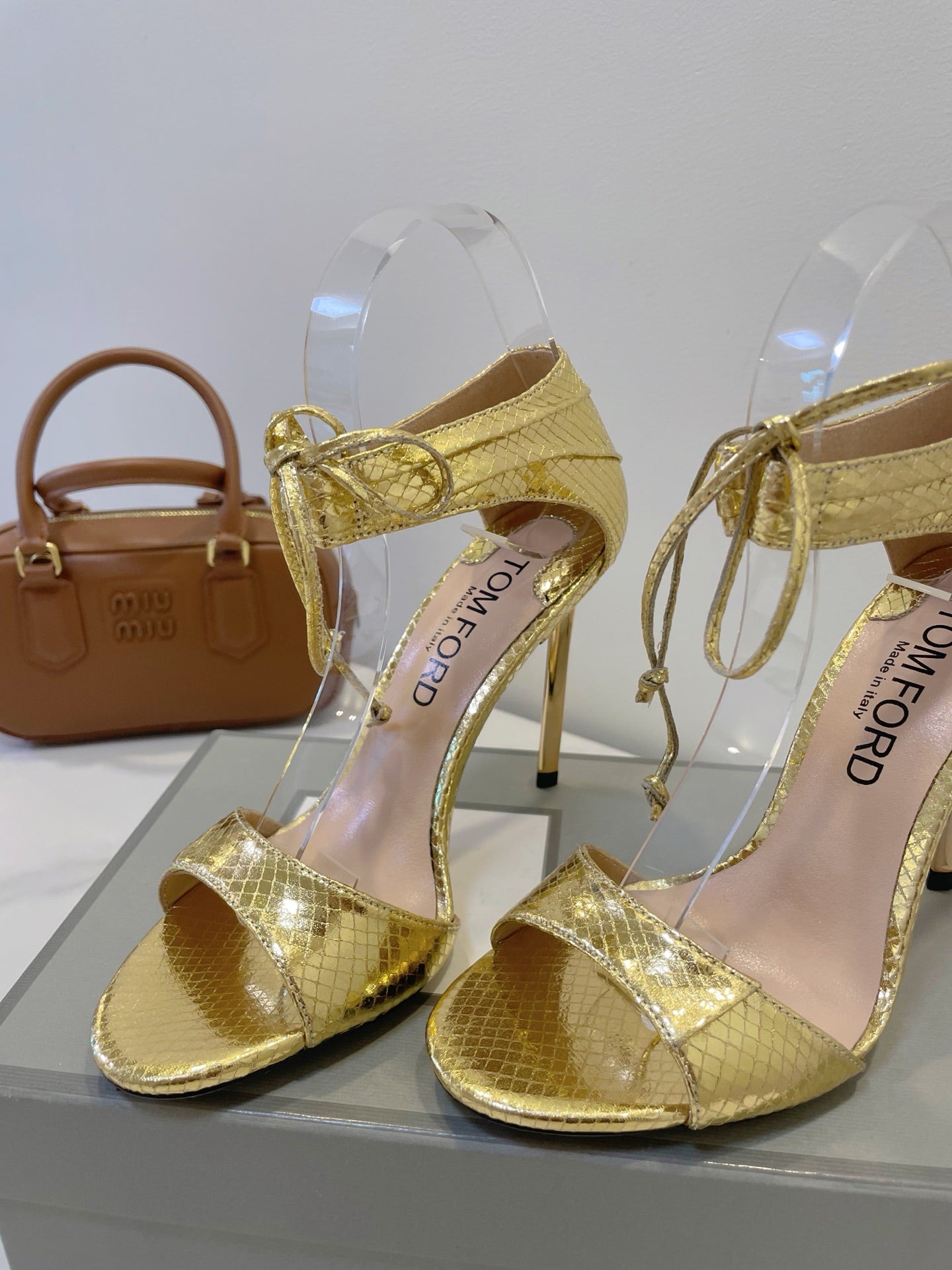 TOM FORD 26S HIGH HEEL SANDALS IN METALLIC GOLD SNAKESKIN CALFSKIN