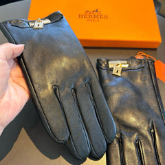 GLOVES WITH LOCK HARDWARE IN BLACK LAMBSKIN 463858
