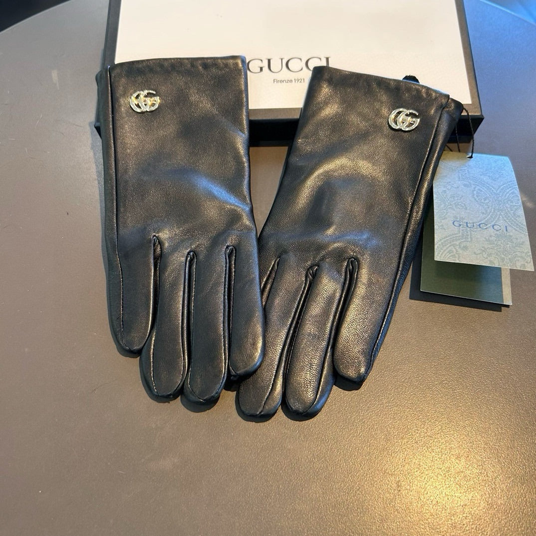 TOUCHSCREEN GLOVES IN BLACK LAMBSKIN AND SHEARLING LINING 463863