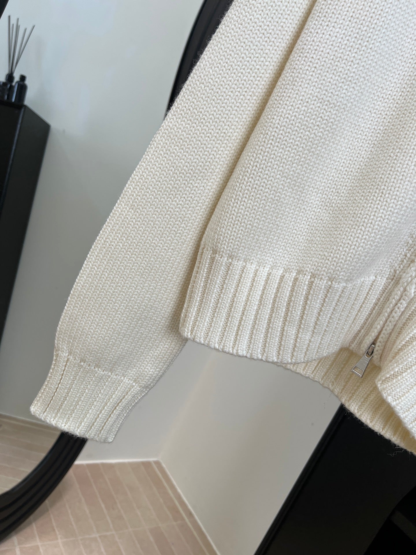 MONCLER CARDIGAN STYLE 316