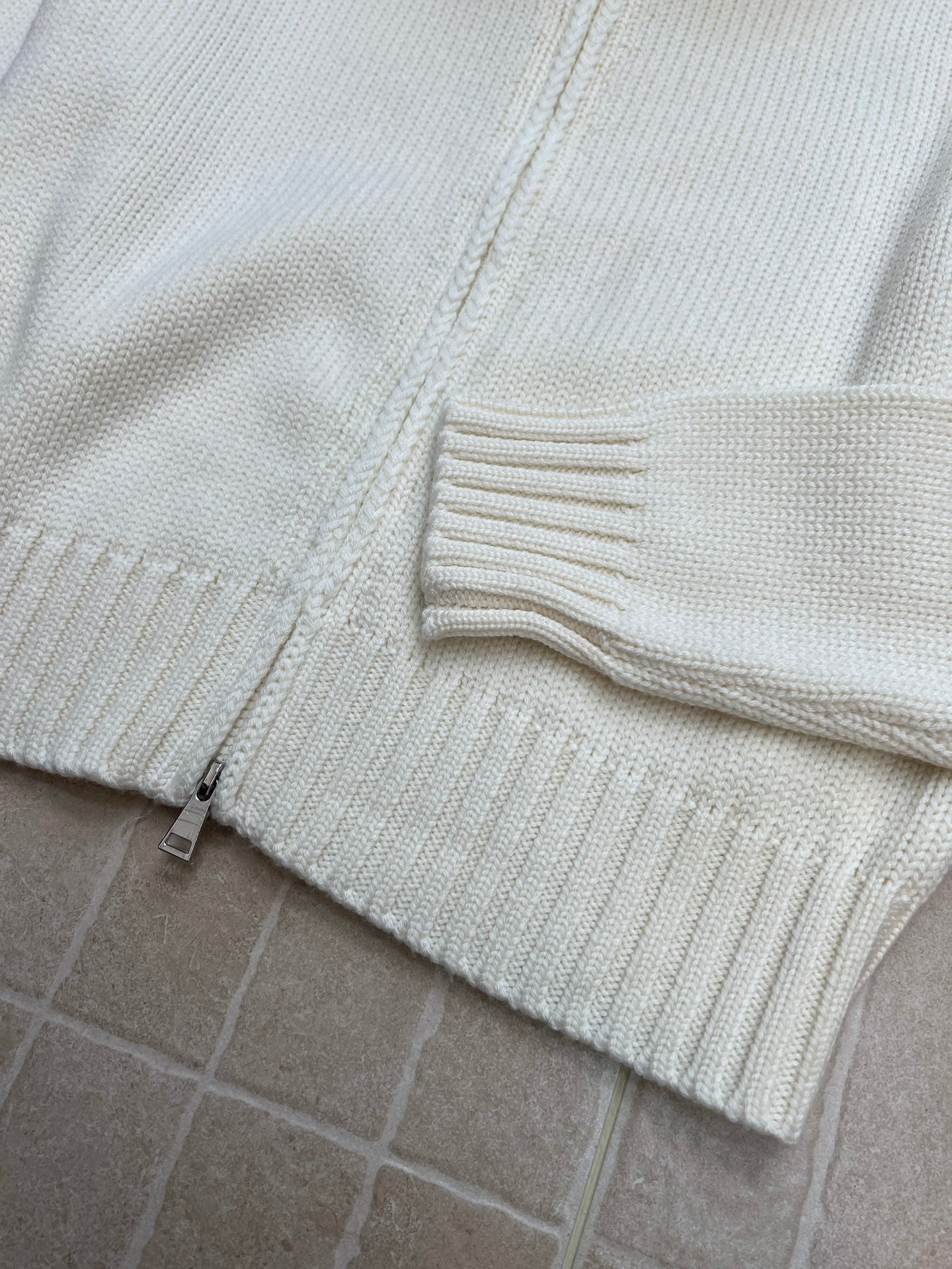 MONCLER CARDIGAN STYLE 316