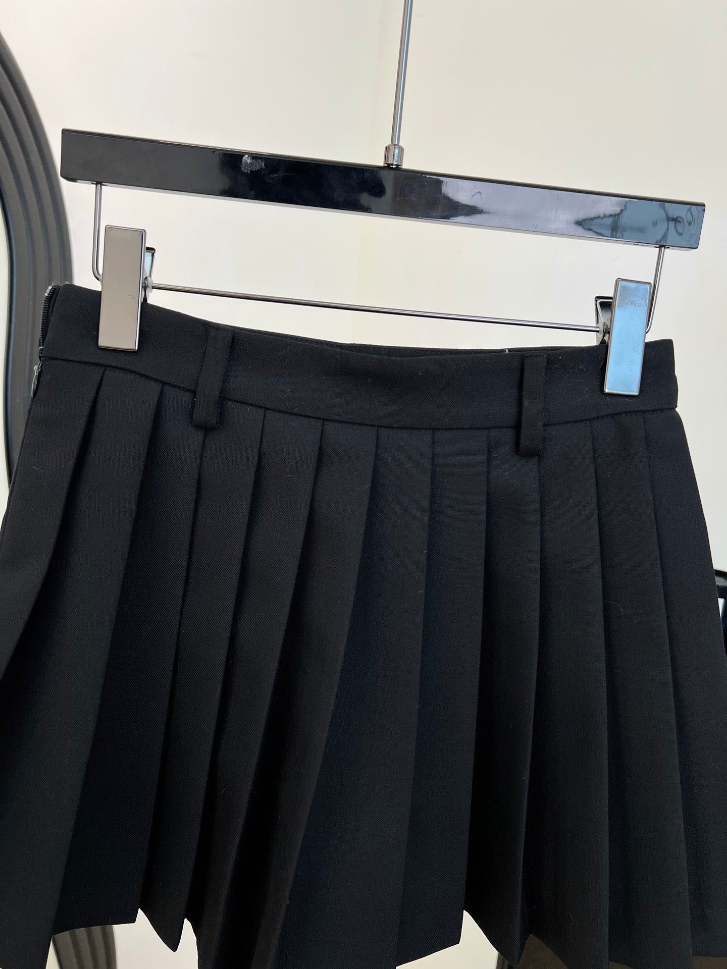 MIUMIU 26S MINI PLEATED SKIRT 886