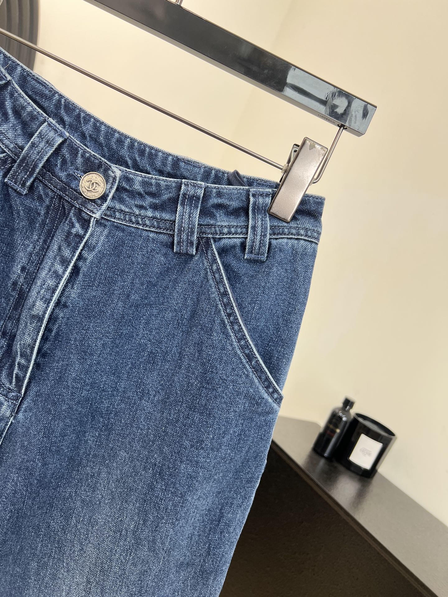 CHANEL 26S JEANS 956