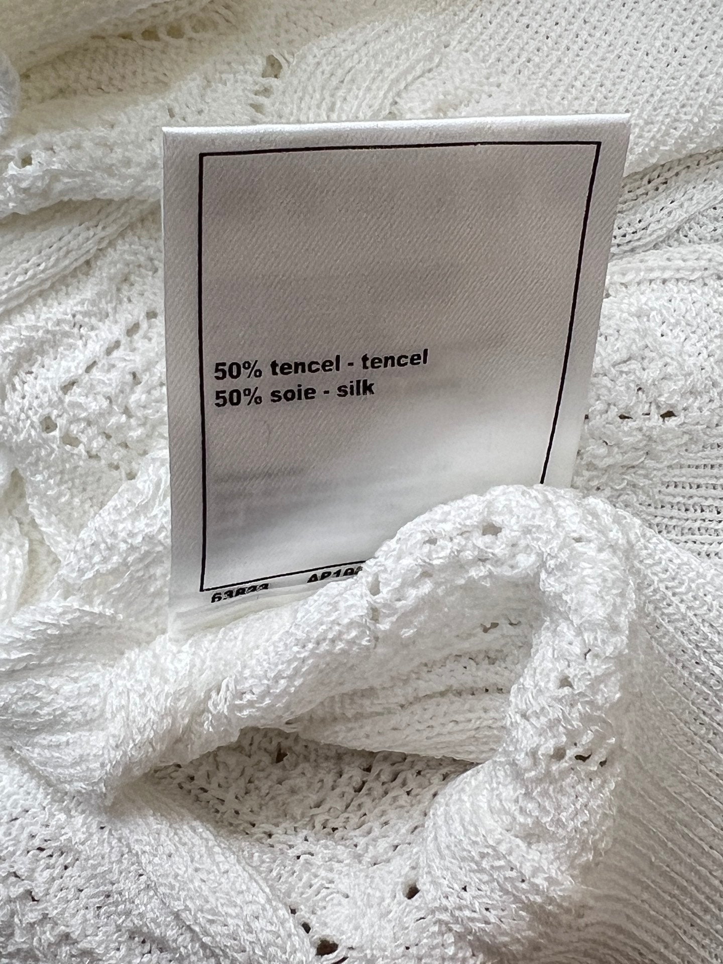 CHANEL 26S SHORT-SLEEVE KNIT T-SHIRT 1414