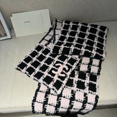 CHANEL 25S SCARF 180 IN WOOL 932137