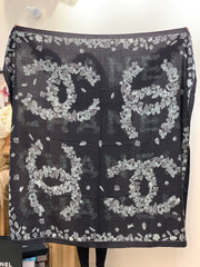 CHANEL 25S SCARF 135 IN CASHMERE 883660