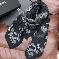 CHANEL 25S SCARF 135 IN CASHMERE 883660