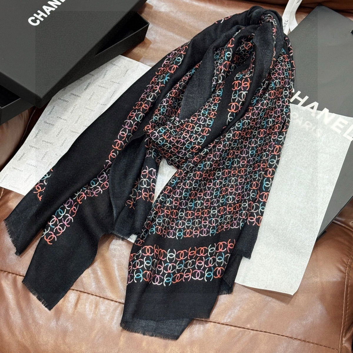 CHANEL 25S SCARF 200 IN CASHMERE 931462