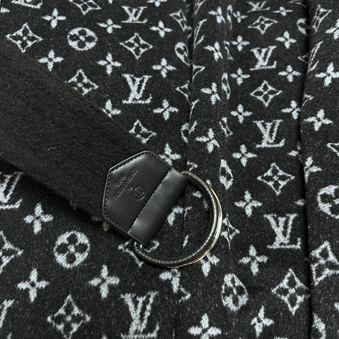 DIOR HOODED COAT IN BLACK WOOL