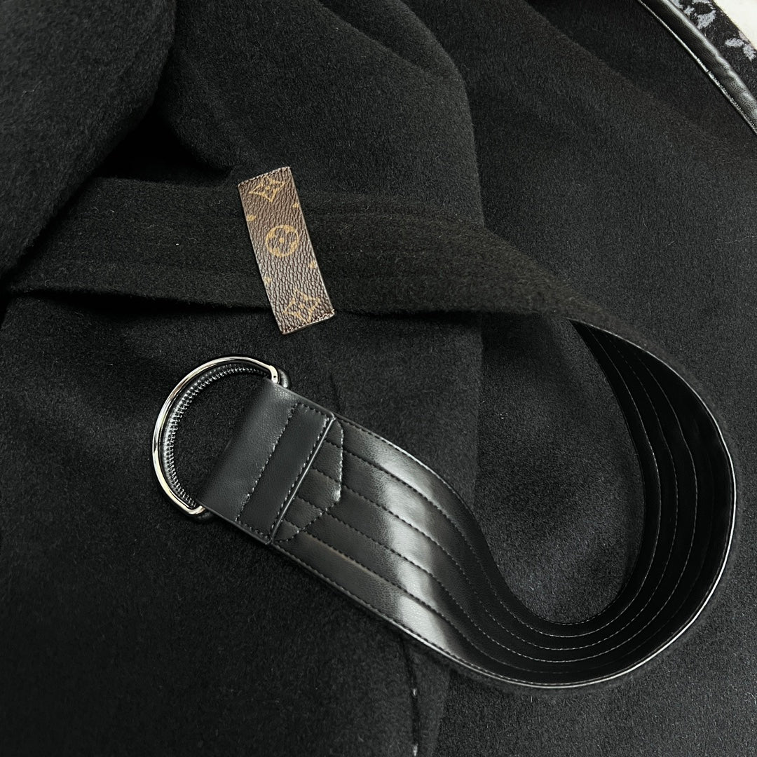 DIOR HOODED COAT IN BLACK WOOL