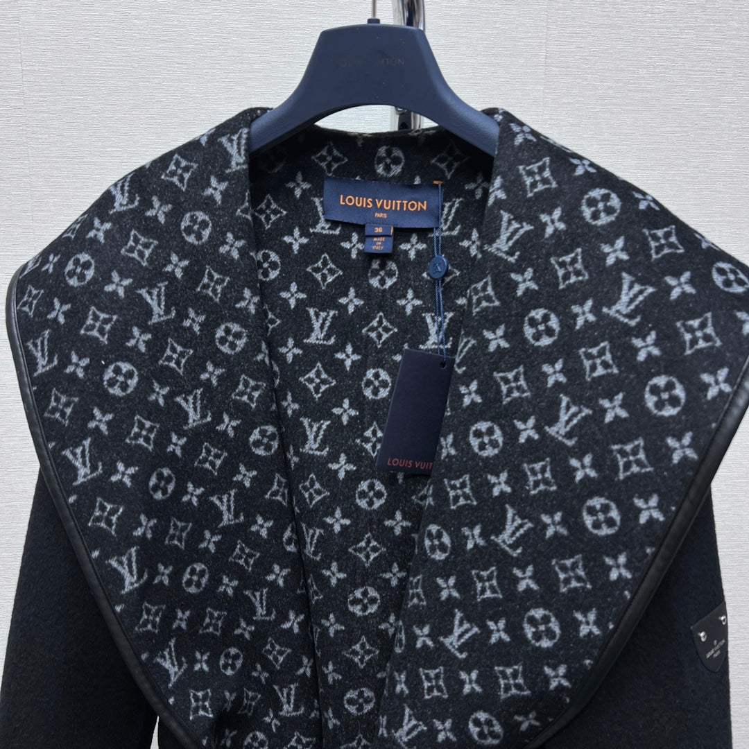 DIOR HOODED COAT IN BLACK WOOL