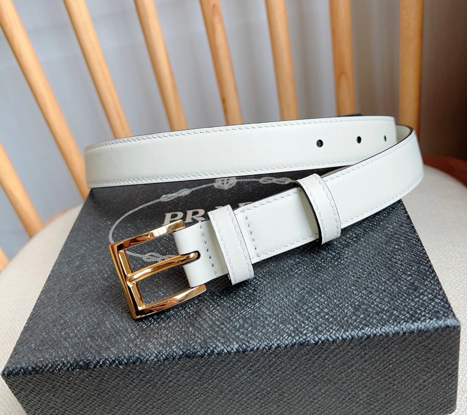 PRADA 25S BELT 25 MM IN WHITE CALFSKIN 585797