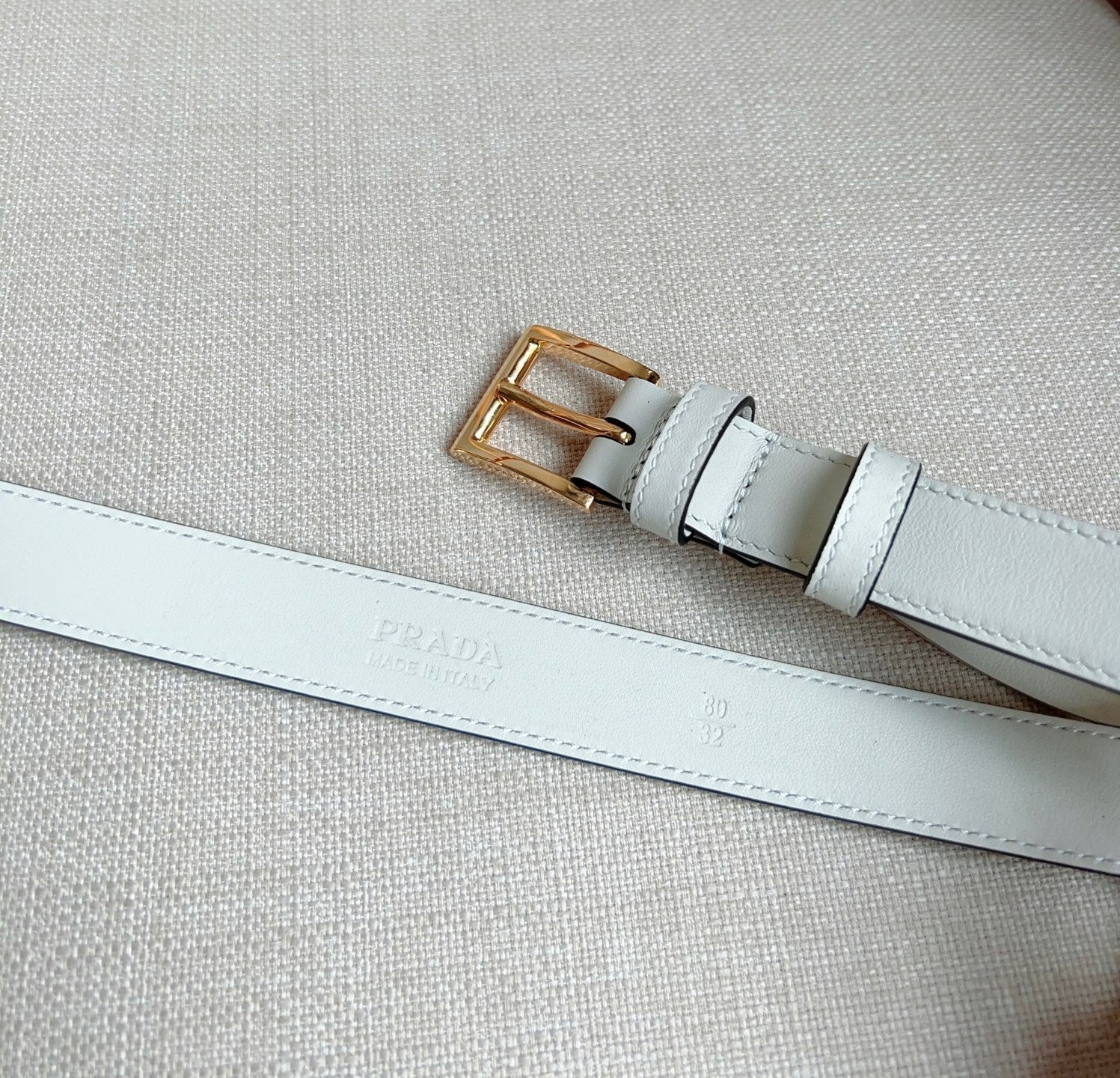 PRADA 25S BELT 25 MM IN WHITE CALFSKIN 585797