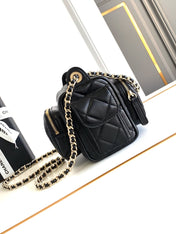 CHANEL 25S CAMERA BAG 23 IN BLACK LAMBSKIN WITH GOLD HARDWARE