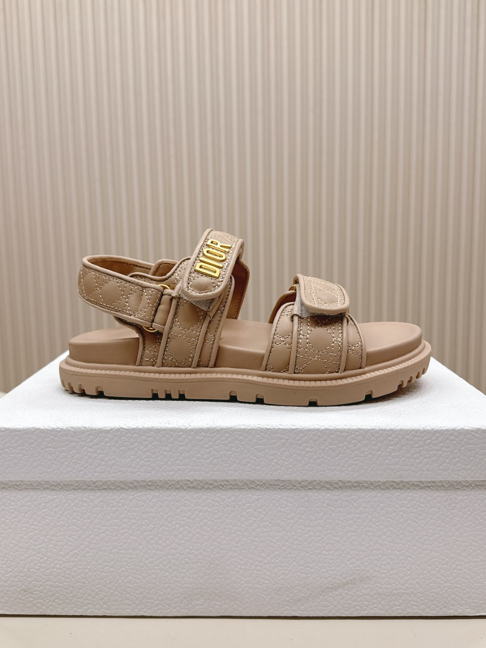 DIOR BACK-STRAP SANDALS 25S IN BEIGE CALFSKIN