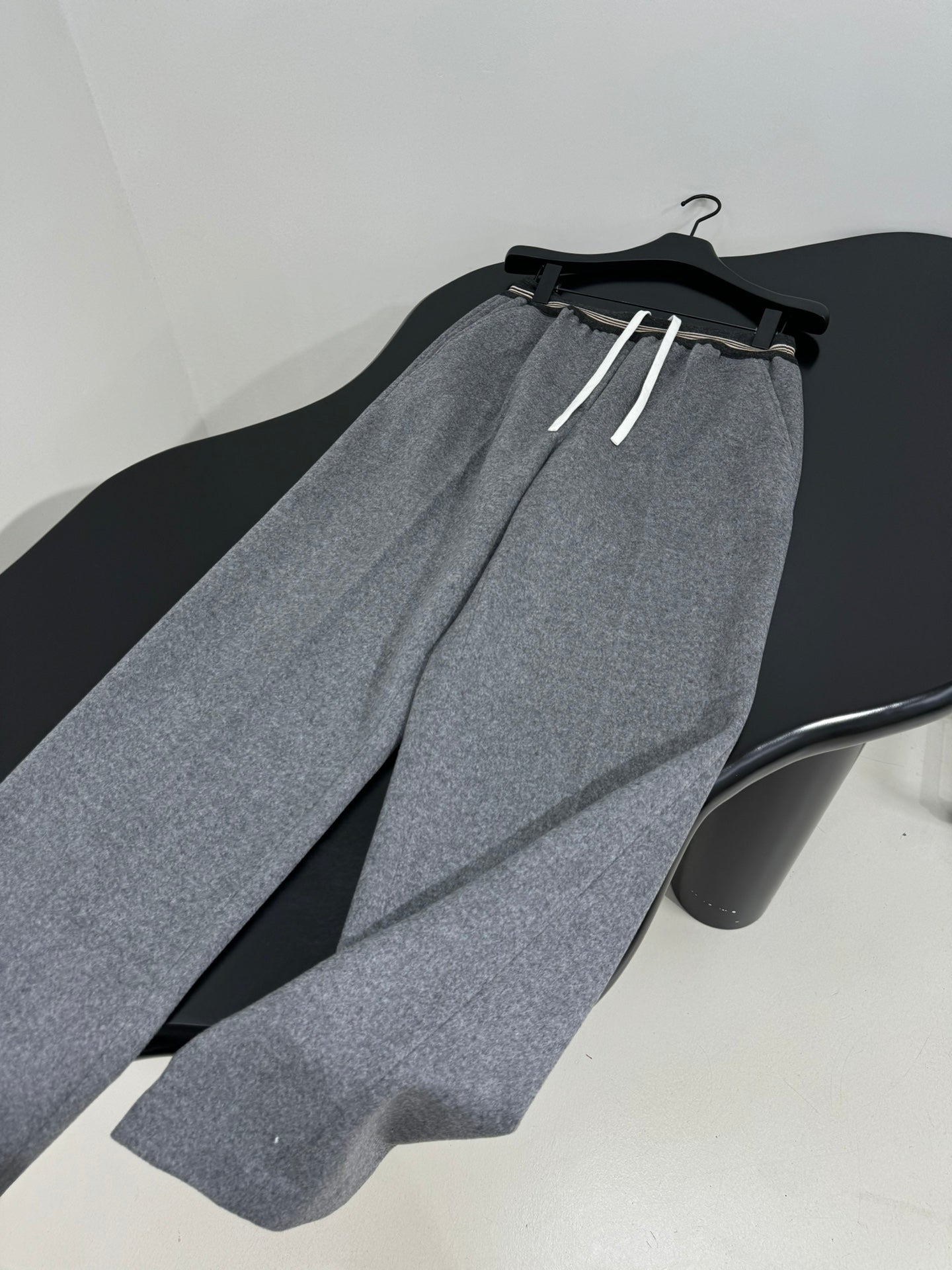 MIUMIU PANTS STYLE 503