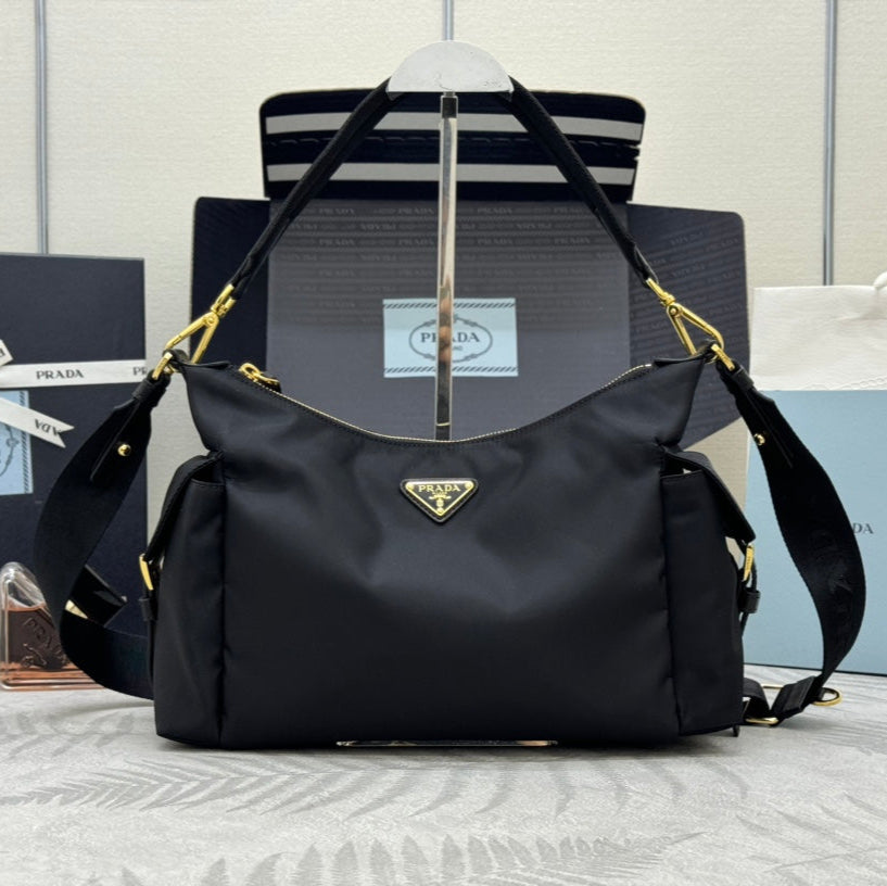 PRADA 25S EXPLORE LARGE RE-NYLON SHOULDER BAG 32 IN BLACK WITH FLAP