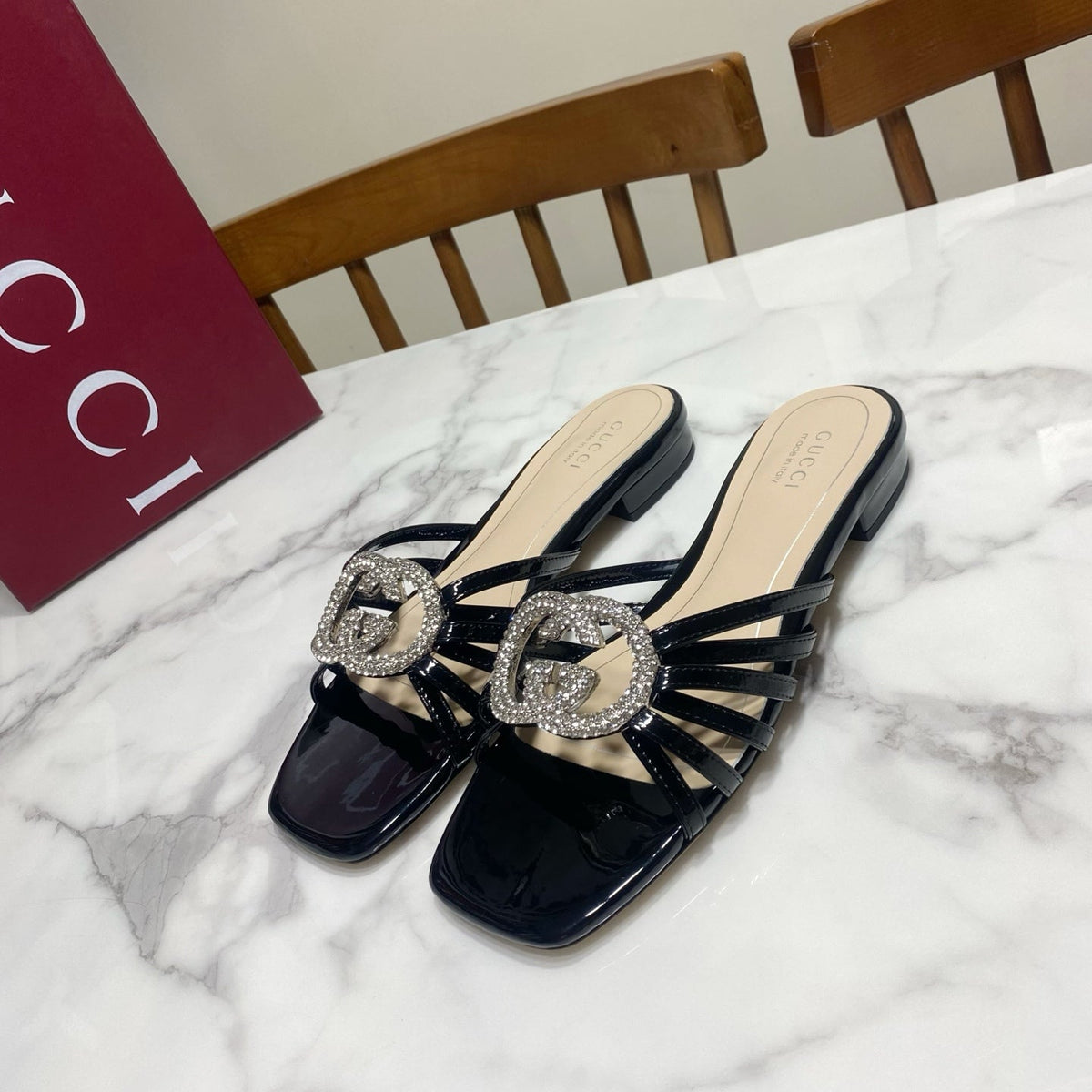 GUCCI 26S FLAT SLIDES IN BLACK CALFSKIN WITH CRYSTAL