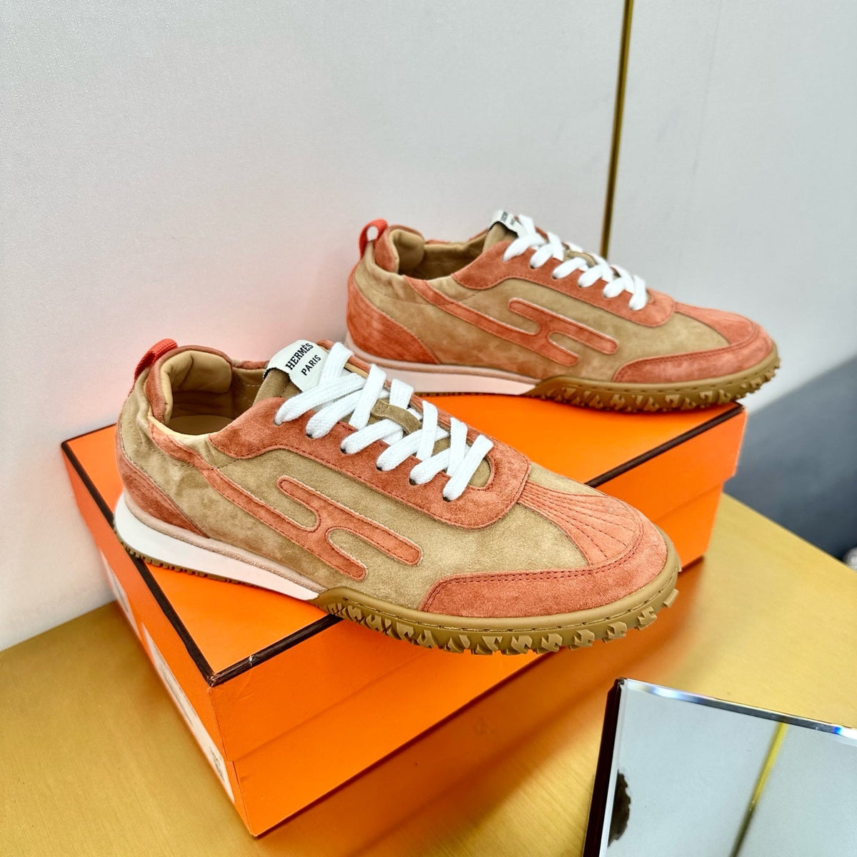 JET SNEAKER IN HONEY MIX TIGER ORANGE