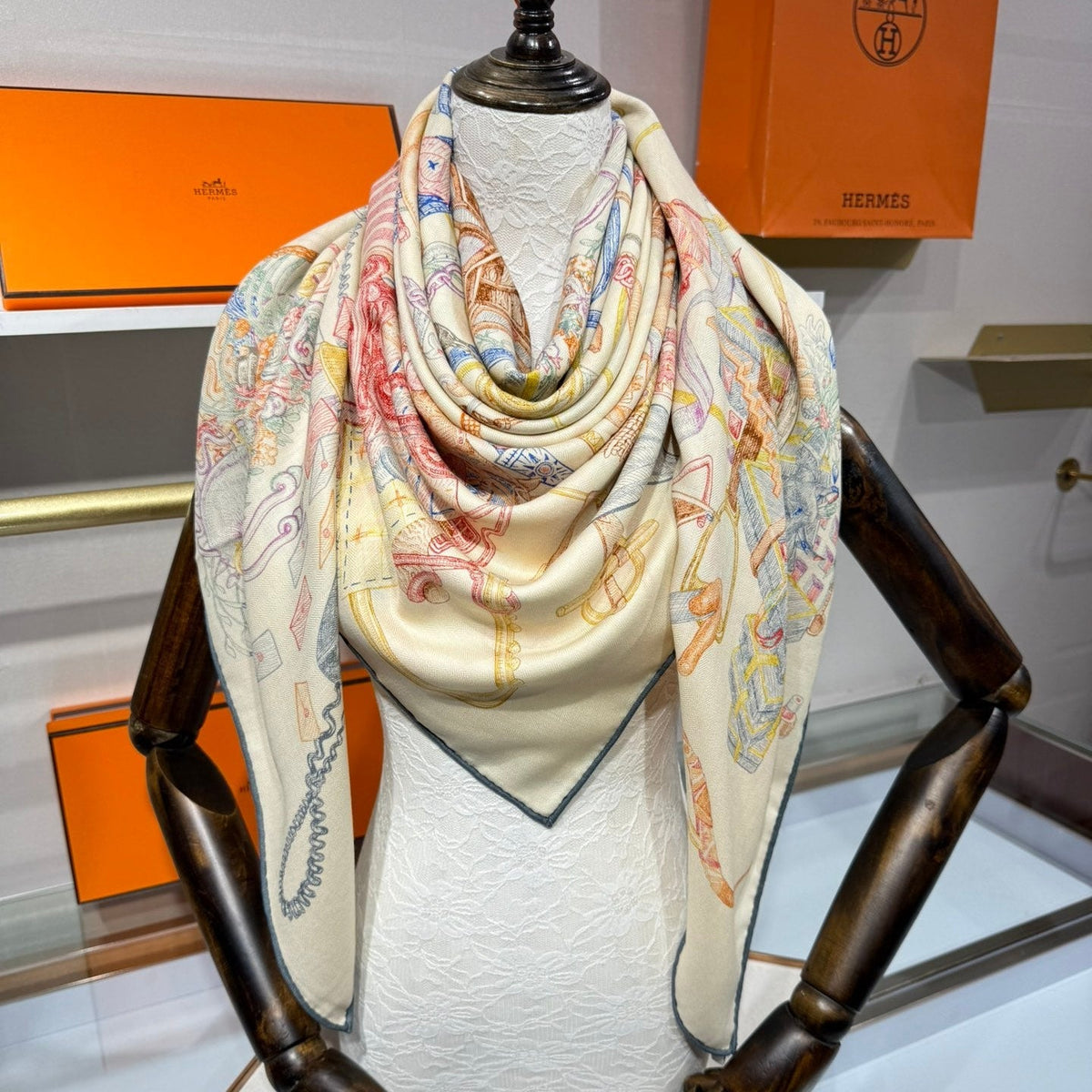 HERMES 25S SCARF 136 IN SILK CASHMERE 989711
